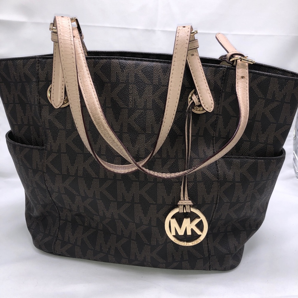Michael Kors Jet Set Tote